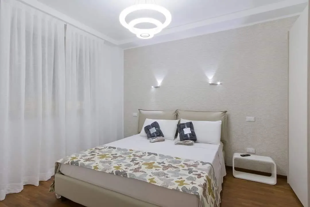 Central Stema Luxury Misano Adriatico 0*,  Italia